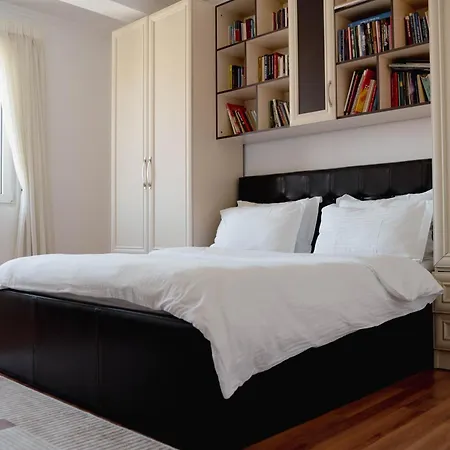 Whole Floor In Upscale Neighborhood Tirana