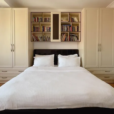 Whole Floor In Upscale Neighborhood * Tirana